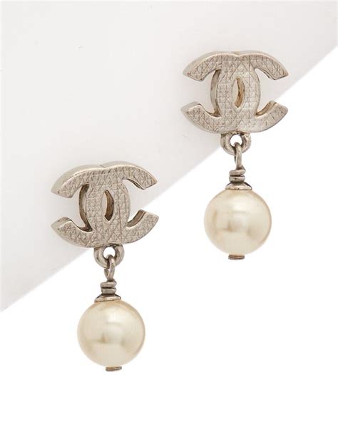 chanel ohrringe dame|Chanel earrings official site.